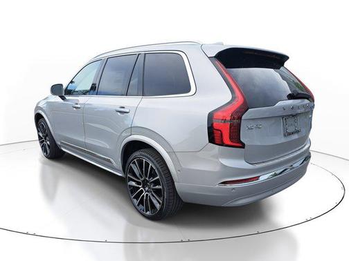 2025 Volvo XC90 B6 Ultra