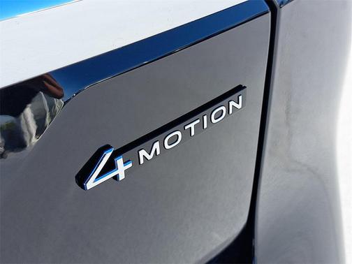 2026 Volkswagen Atlas 2.0T SEL Premium R-Line 4MOTION