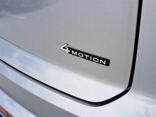 2025 Volkswagen Atlas Cross Sport 2.0T SEL Premium