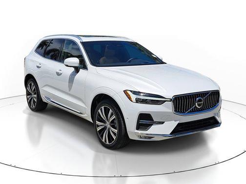 2023 Volvo XC60 B5 Ultimate Bright Theme