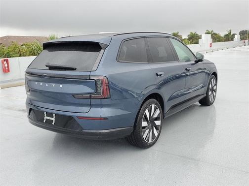 2025 Volvo EX90 Twin Motor Performance Ultra