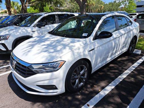 2021 Volkswagen Jetta 1.4T R-Line