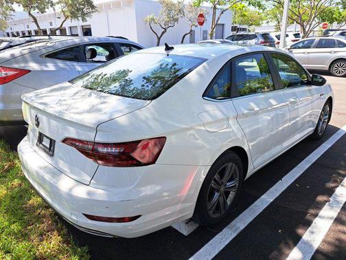 2021 Volkswagen Jetta 1.4T R-Line