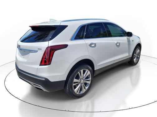 Crystal White Tricoat 2023 Cadillac XT5 Premium Luxury