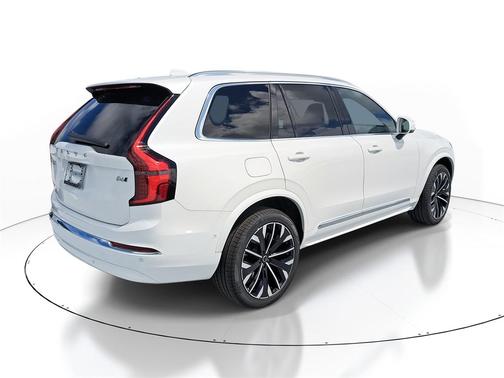 2026 Volvo XC90 B6 Ultra 7-Seater