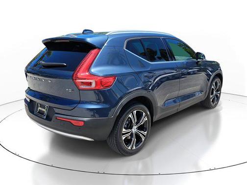 2022 Volvo XC40 T5 Inscription