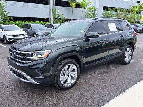 2022 Volkswagen Atlas 3.6L SE w/Technology