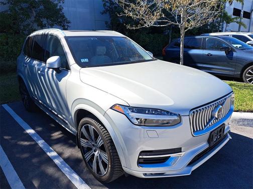 2021 Volvo XC90 T6 Inscription