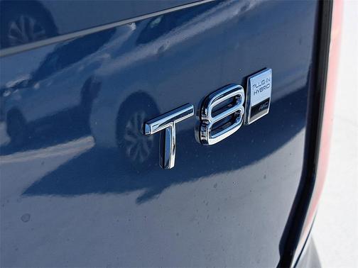 2026 Volvo XC90 Plug-In Hybrid Core, T8 AWD, Electric/Gasoline, Bright, 7 Seats