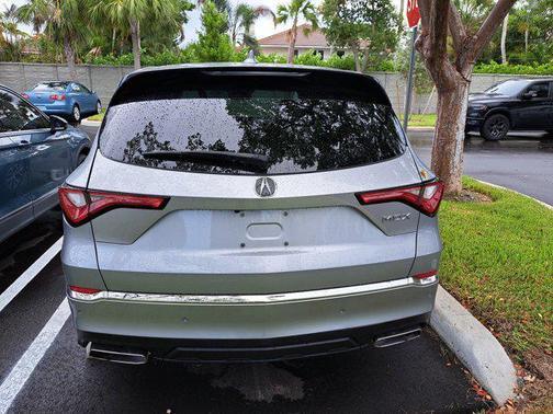 2022 Acura MDX Technology Package