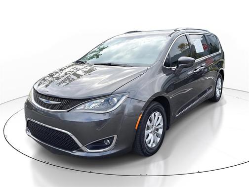 2019 Chrysler Pacifica Touring L