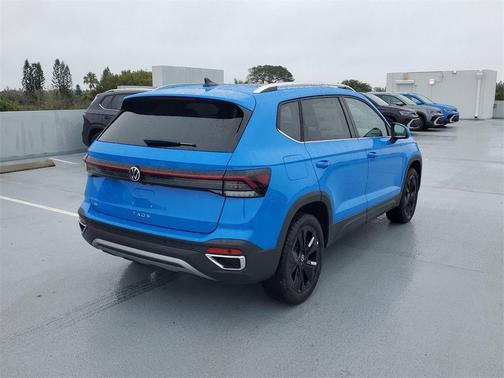 2025 Volkswagen Taos 1.5T SE