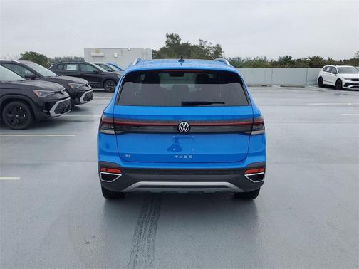 2025 Volkswagen Taos 1.5T SE