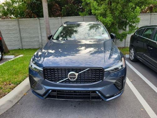 Denim Blue Metallic 2024 Volvo XC60 B5 Ultimate Dark Theme