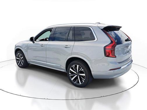 2025 Volvo XC90 B6 Core