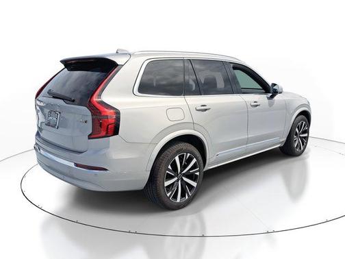 2025 Volvo XC90 B6 Core