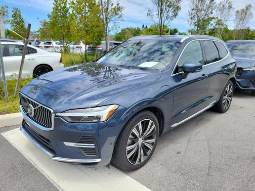 Denim Blue Metallic 2023 Volvo XC60 Recharge Plug-In Hybrid T8 Ultimate Bright Theme