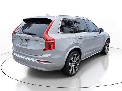 2023 Volvo XC90 Recharge Plug-In Hybrid T8 Plus Bright Theme 7-Seater