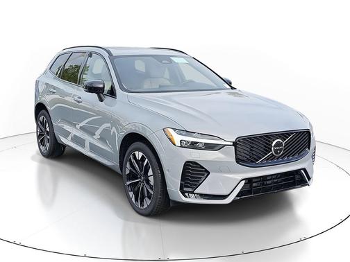 2026 Volvo XC60 B5 Plus