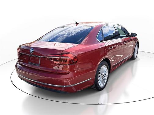 2017 Volkswagen Passat 1.8T SE