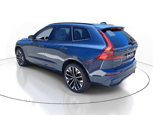 2026 Volvo XC60 B5 Ultra