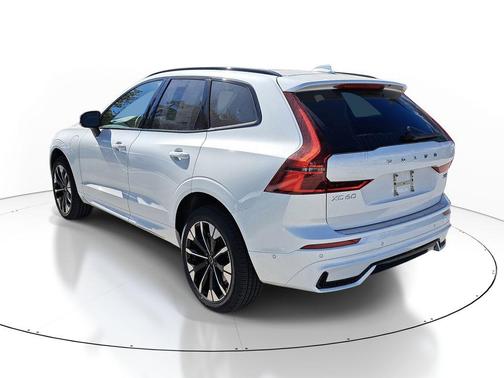 Crystal White Metallic 2026 Volvo XC60 Plug-In Hybrid Plus, T8 AWD Electric/Gasoline, Dark