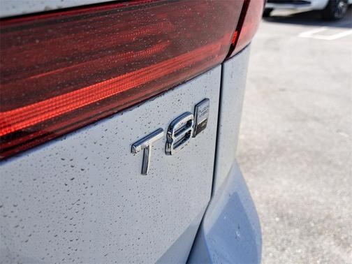 2026 Volvo XC60 Plug-In Hybrid Plus, T8 AWD Electric/Gasoline, Dark