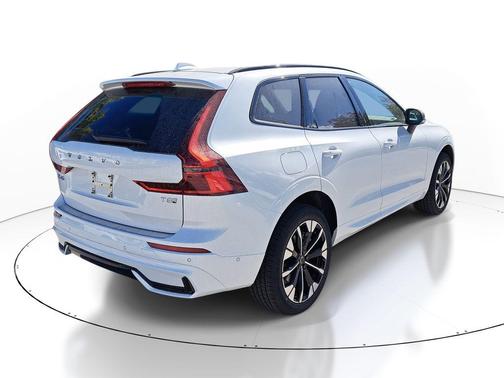 Crystal White Metallic 2026 Volvo XC60 Plug-In Hybrid Plus, T8 AWD Electric/Gasoline, Dark