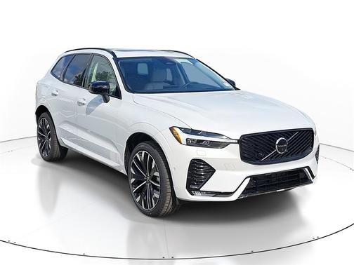 2026 Volvo XC60 B5 Ultra