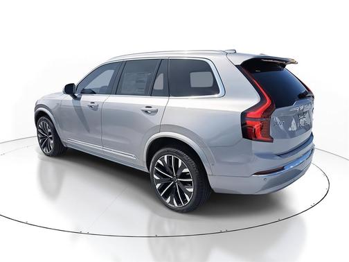 2026 Volvo XC90 B6 Plus 7-Seater