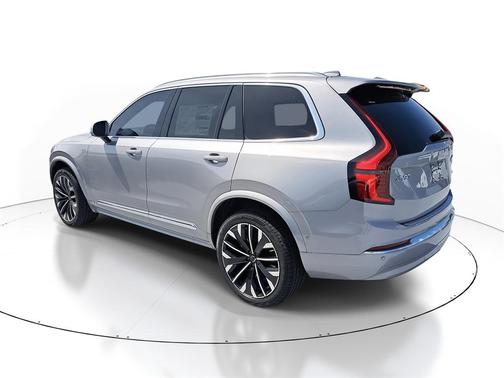 2026 Volvo XC90 B6 Plus 7-Seater