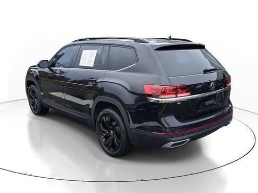 2022 Volkswagen Atlas 2.0T SE w/Technology