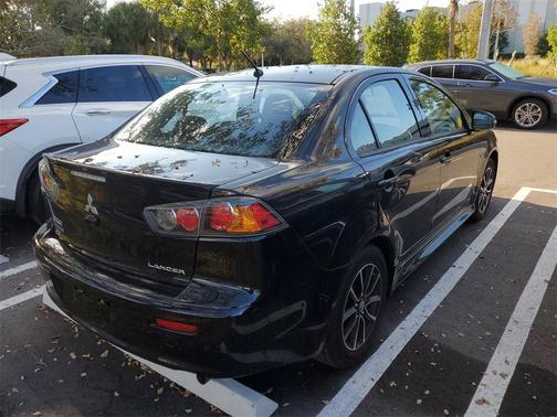 2017 Mitsubishi Lancer ES