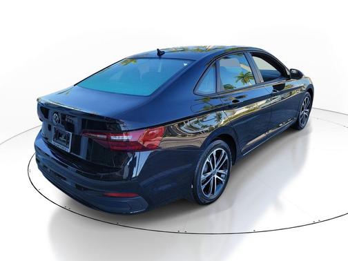 Deep Black 2023 Volkswagen Jetta 1.5T Sport
