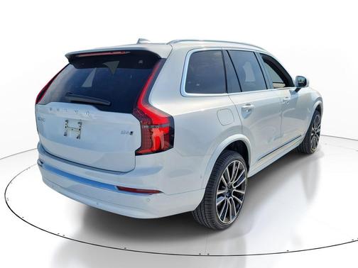 Crystal White Pearl 2026 Volvo XC90 Plus, B6 AWD Gas (mild hybrid), Gasoline, Bright, 7 Seats