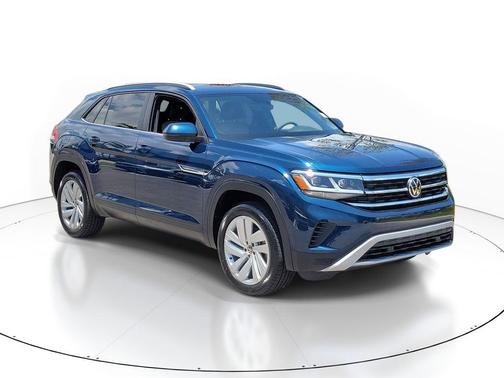 Blue Metallic 2021 Volkswagen Atlas Cross Sport 3.6L V6 SE w/Technology