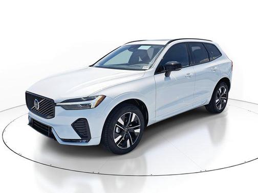 2026 Volvo XC60 B5 Core