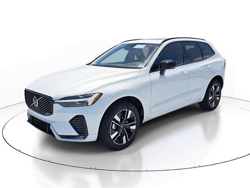 2026 Volvo XC60 B5 Core