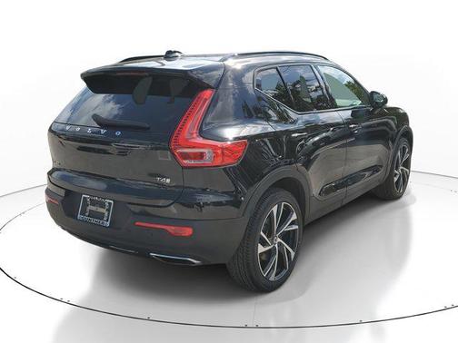 2019 Volvo XC40 T5 R-Design