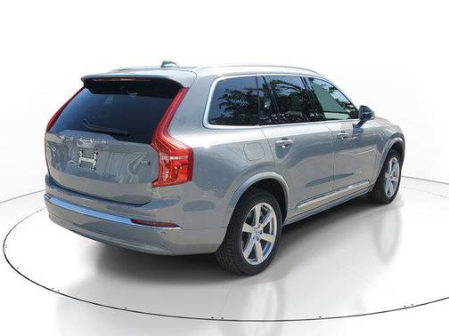 2024 Volvo XC90 B5 Core Bright Theme