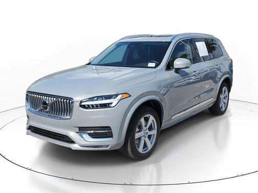 2024 Volvo XC90 B5 Core Bright Theme