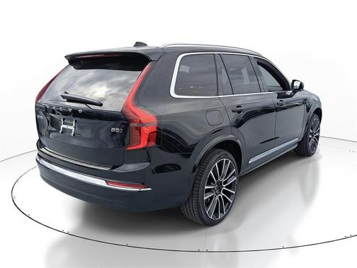 2026 Volvo XC90 B5 Plus 7-Seater