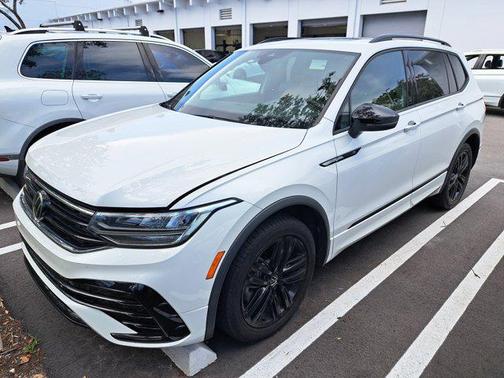 2022 Volkswagen Tiguan 2.0T SE R-Line Black