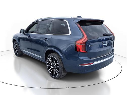 2026 Volvo XC90 B6 Ultra 7-Seater