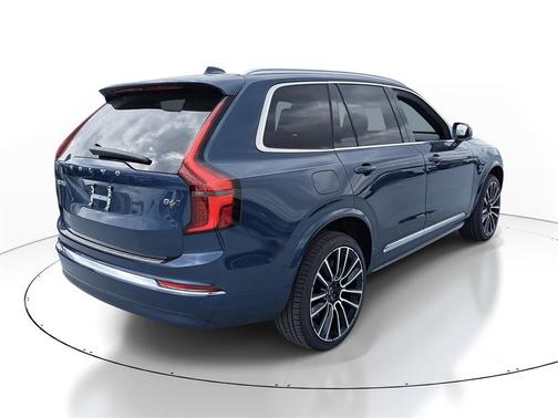 2026 Volvo XC90 B6 Ultra 7-Seater