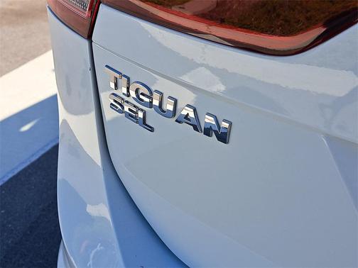 2021 Volkswagen Tiguan 2.0T SEL