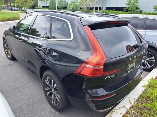 2023 Volvo XC60 B5 Core