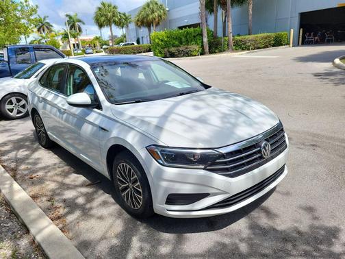 Pure White 2019 Volkswagen Jetta 1.4T SEL