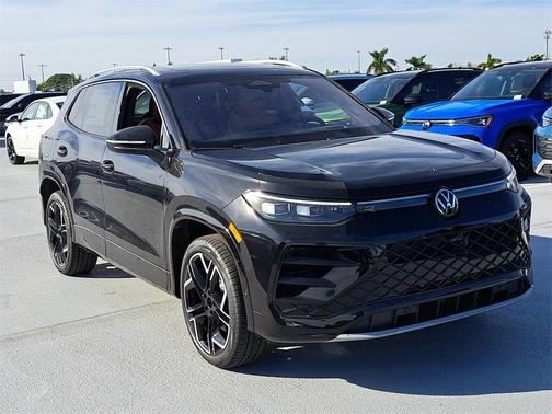 2026 Volkswagen Tiguan 2.0T SEL R-Line 4MOTION