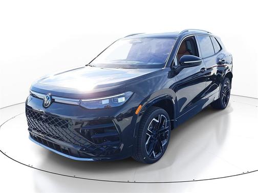 2026 Volkswagen Tiguan 2.0T SEL R-Line 4MOTION